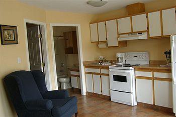 Desert Surfside Waterfront Accommodations Osoyoos Eksteriør bilde